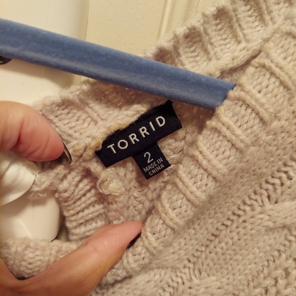 CABLE PULLOVER TIE BACK SWEATER - Picture 2 of 3